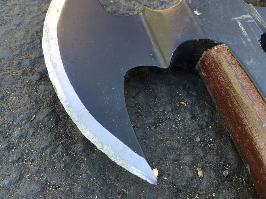 Double Headed Battle Axe [Photo 5]