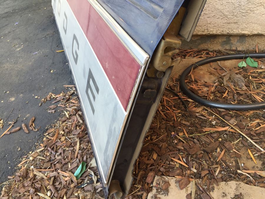Heavy Metal DODGE Pickup Truck Tailgate Red, Silver & Blue [Photo 2]