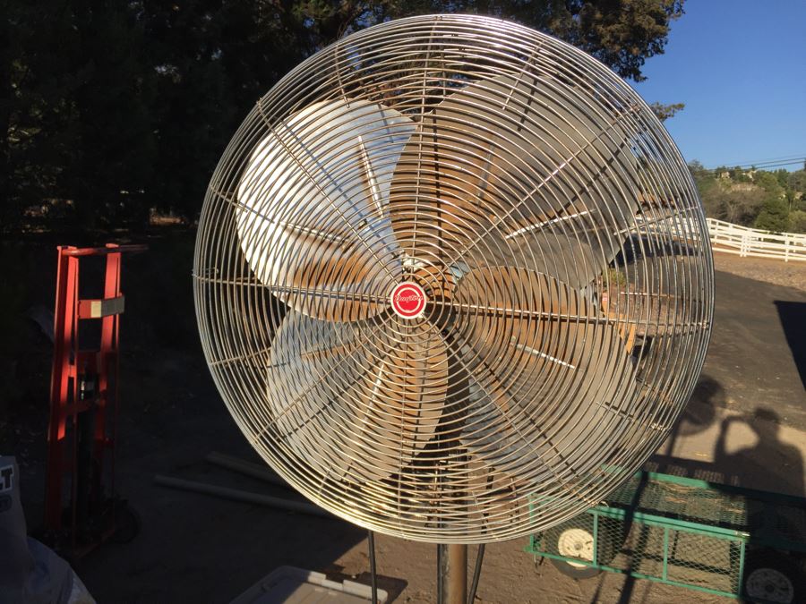 24' INDUSTRIAL Air Circulator Fan With Stand And Base Dayton Model 4c154a [Photo 2]