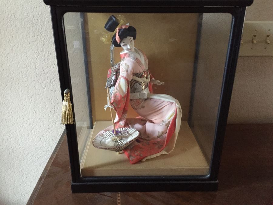 Pair Of Japanese Dolls With Display Cases [Photo 2]