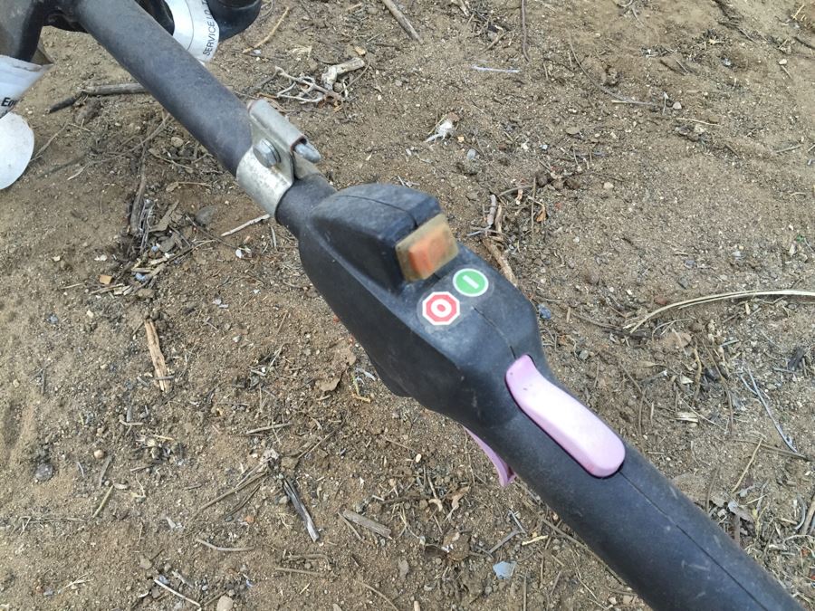 Pair Of Gas Powered Weed Wackers Trimmers TORO & Kawasaki [Photo 5]