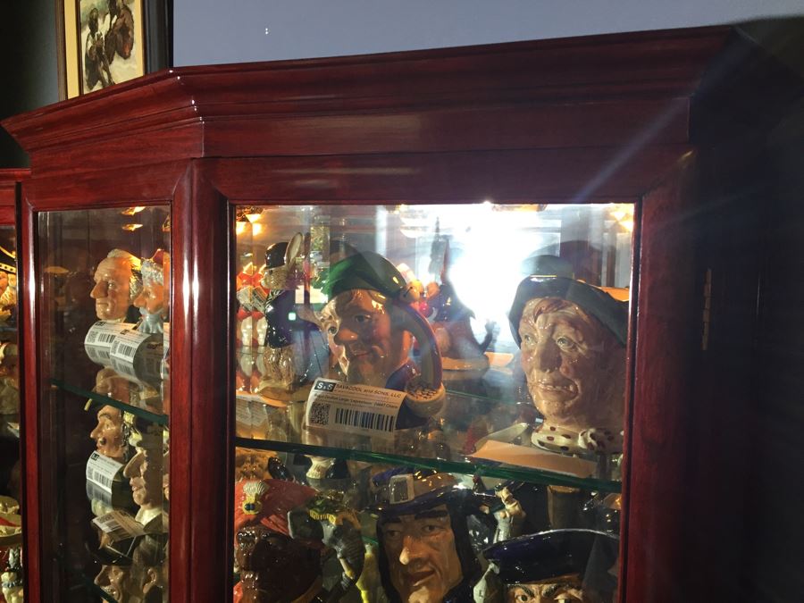 Stunning Rosewood Display Curio Cabinet With Back Mirror Lighted And Thick Glass Shelves (Middle Cabinet) [Photo 5]