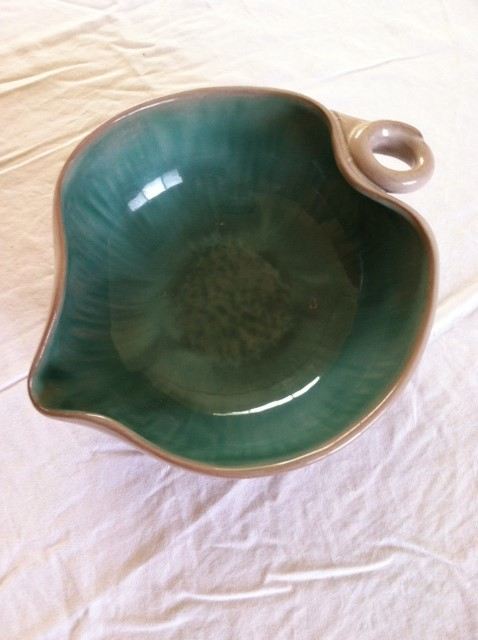 Stangl Art Pottery Leaf Bowl #3788 Lavender/Blue