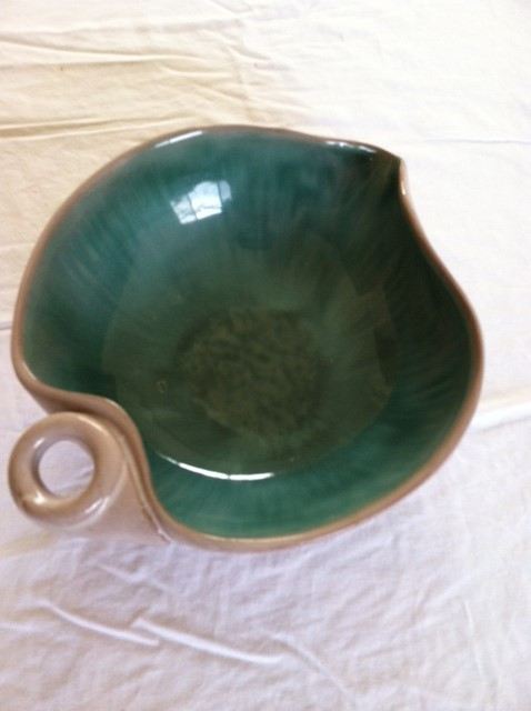 Stangl Art Pottery Leaf Bowl #3788 Lavender/Blue [Photo 2]