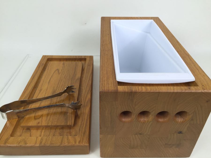 Nice Wooden Ice Bucket With Silver Tone Ice Tongs [Photo 12]