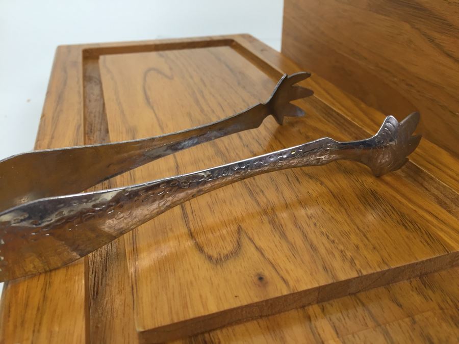 Nice Wooden Ice Bucket With Silver Tone Ice Tongs [Photo 11]