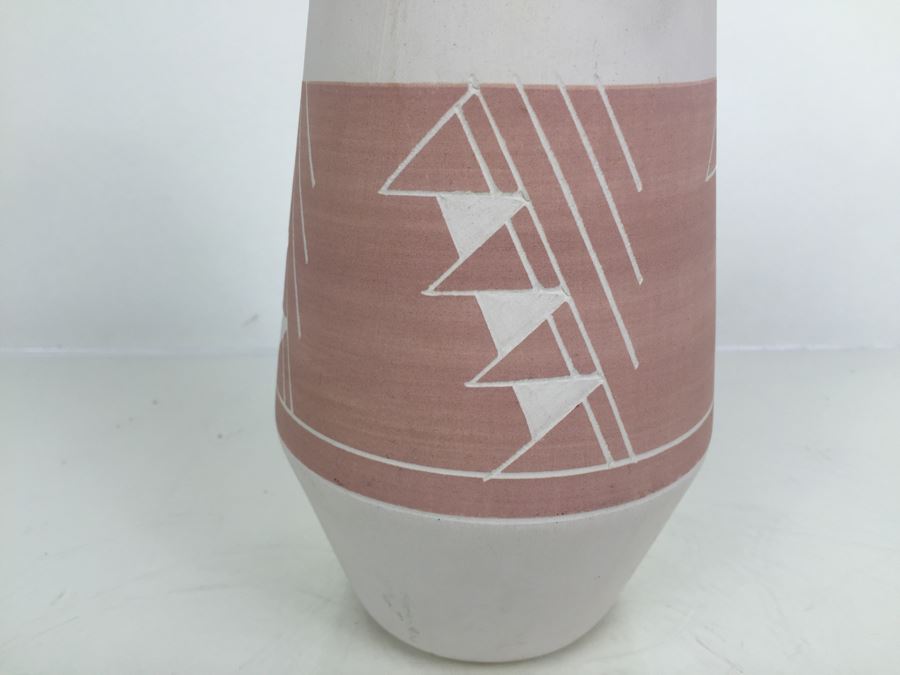 Authentic Kate Dismounts Lakota Sioux Pottery Vessel Vase [Photo 5]