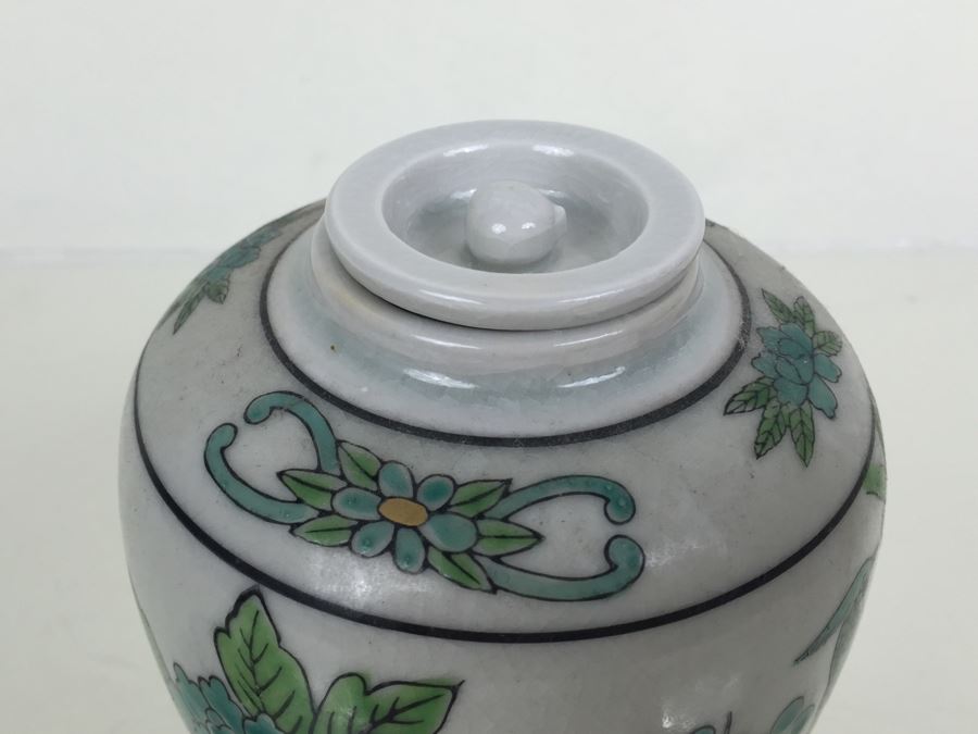 JUST ADDED - Vintage Japanese Jar With Lid [Photo 8]