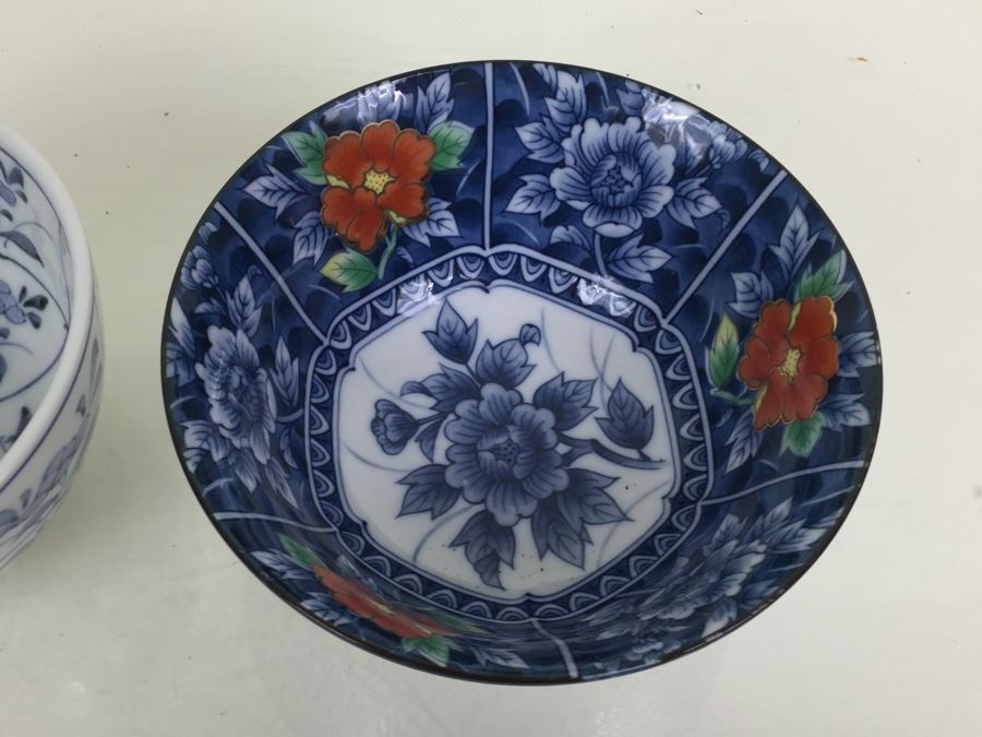 JUST ADDED - Pair Of Signed Asian Bowls [Photo 5]