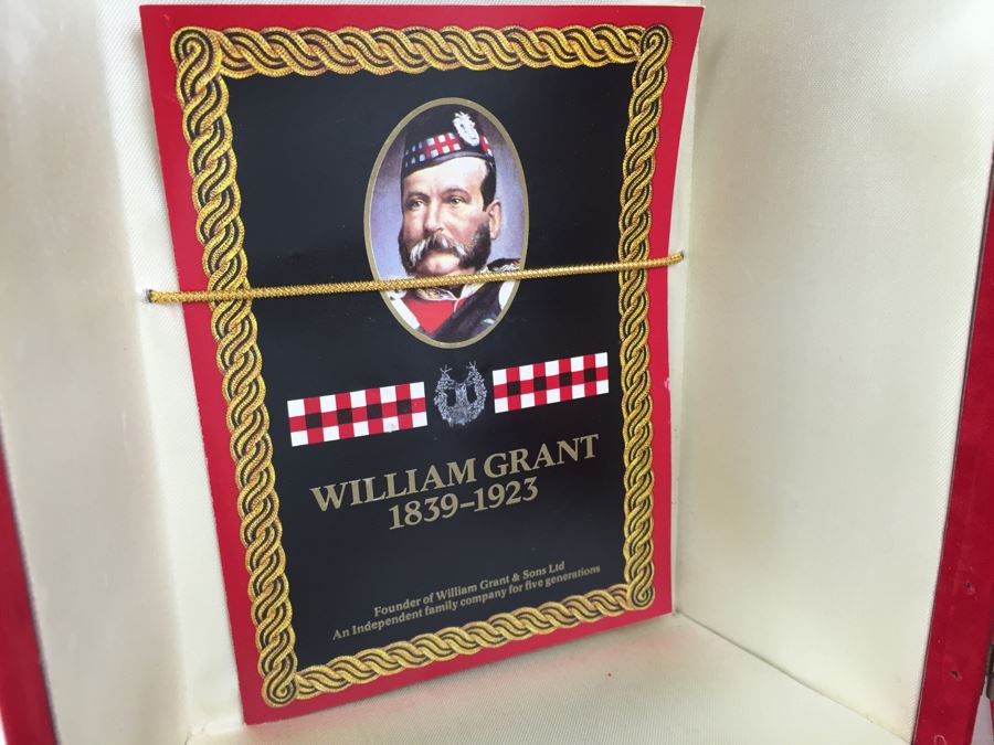 JUST ADDED - Royal Doulton Large William Grant Character Jug Liquor Decanter Empty With Box [Photo 7]