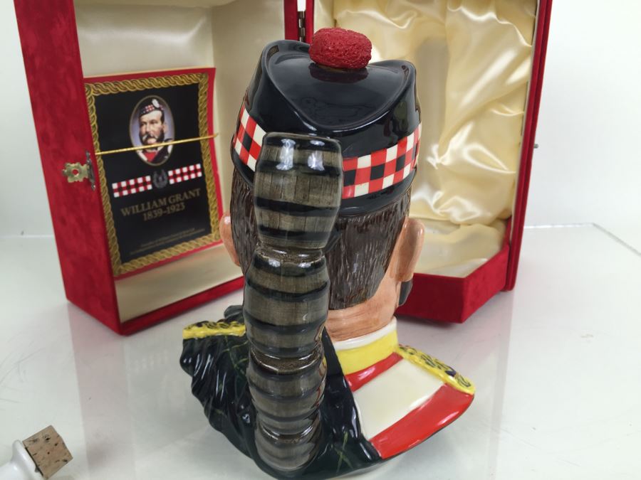 JUST ADDED - Royal Doulton Large William Grant Character Jug Liquor Decanter Empty With Box [Photo 12]
