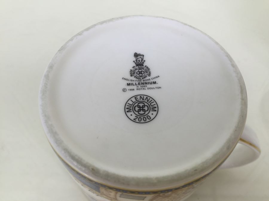 JUST ADDED - Pair Of Royal Doulton Coffee Mugs Cups [Photo 13]