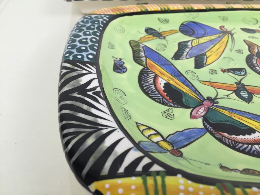 JUST ADDED - Pair Of Beautifully Hand Painted Porcelain Trays From Zimbabwe [Photo 6]