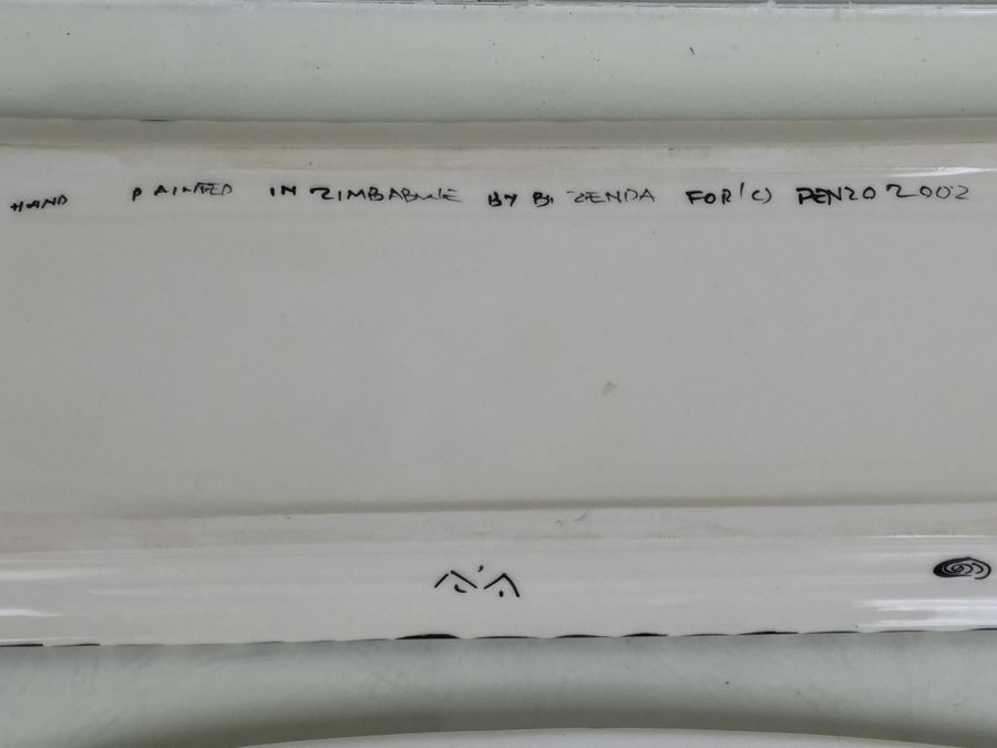 JUST ADDED - Pair Of Beautifully Hand Painted Porcelain Trays From Zimbabwe [Photo 15]