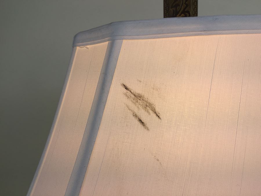 JUST ADDED - Beautiful Asian Lamp With Shade And Finial [Photo 16]