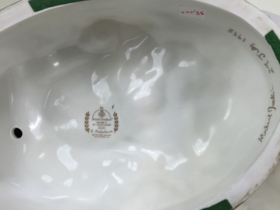 JUST ADDED - RARE Royal Doulton Henry V At Agincourt HN 3947 Prestige 1997 Signed By Michael Doulton Had $35,000 Price Tag [Photo 48]