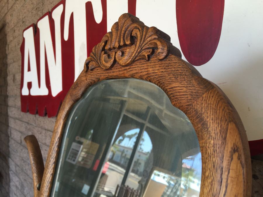 Nice Antique Serpentine Dresser Chest Of Drawers With Swivel Mirror  [Photo 5]