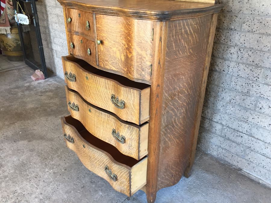 Nice Antique Serpentine Dresser Chest Of Drawers With Swivel Mirror  [Photo 17]