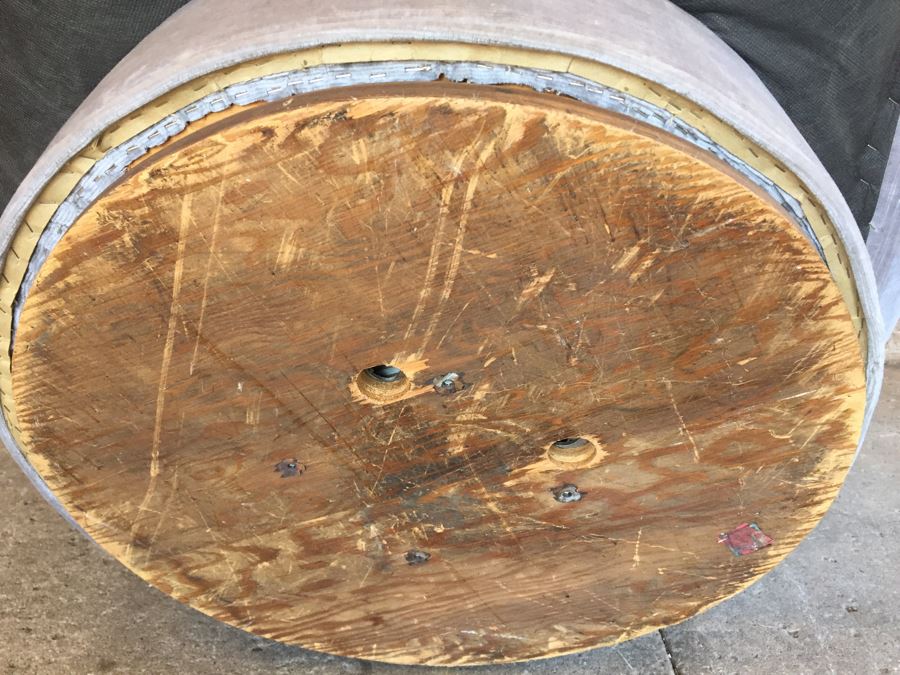 Awesome Mid-Century Tufted Swivel Chair [Photo 10]