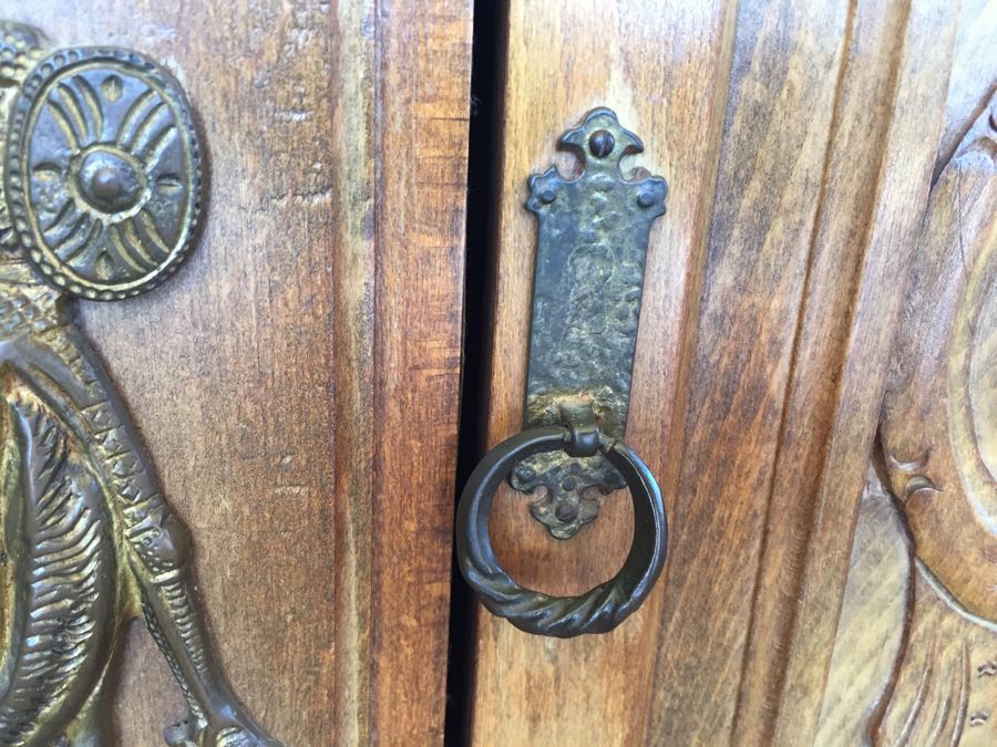 Spanish Carved Wood Cabinet Console Sofa Table [Photo 6]