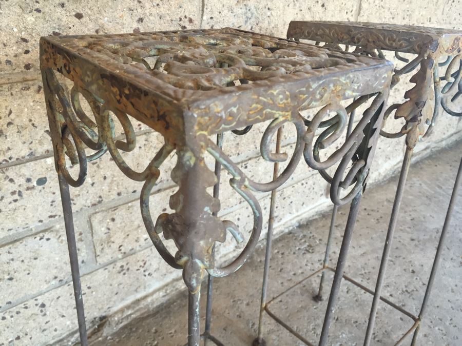 Pair Of Rusty Metal Garden Plant Stands [Photo 4]