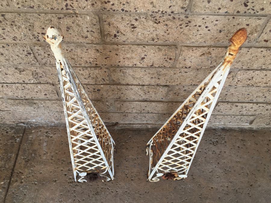 Pair Of White Rustic Metal Garden Obelisks [Photo 4]