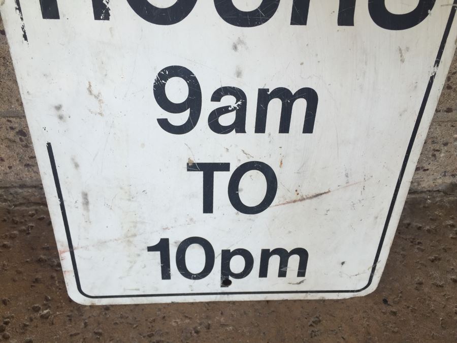 Vintage Metal Black And White Sign 'POOL HOURS 9am TO 10pm' [Photo 3]