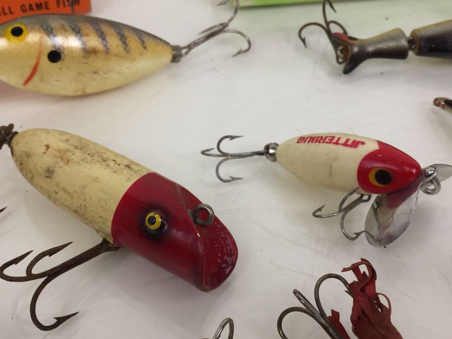Huge Vintage Fishing Lures Lot [Photo 41]