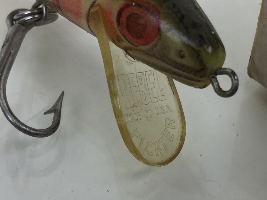 Huge Vintage Fishing Lures Lot [Photo 33]