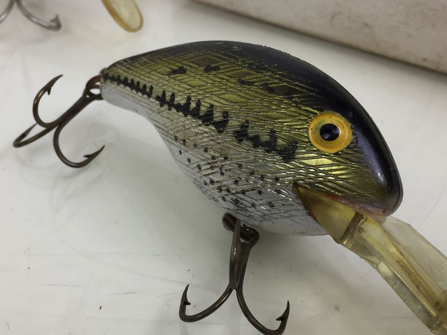 Huge Vintage Fishing Lures Lot [Photo 13]