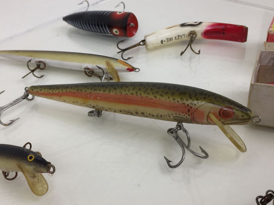 Huge Vintage Fishing Lures Lot [Photo 29]