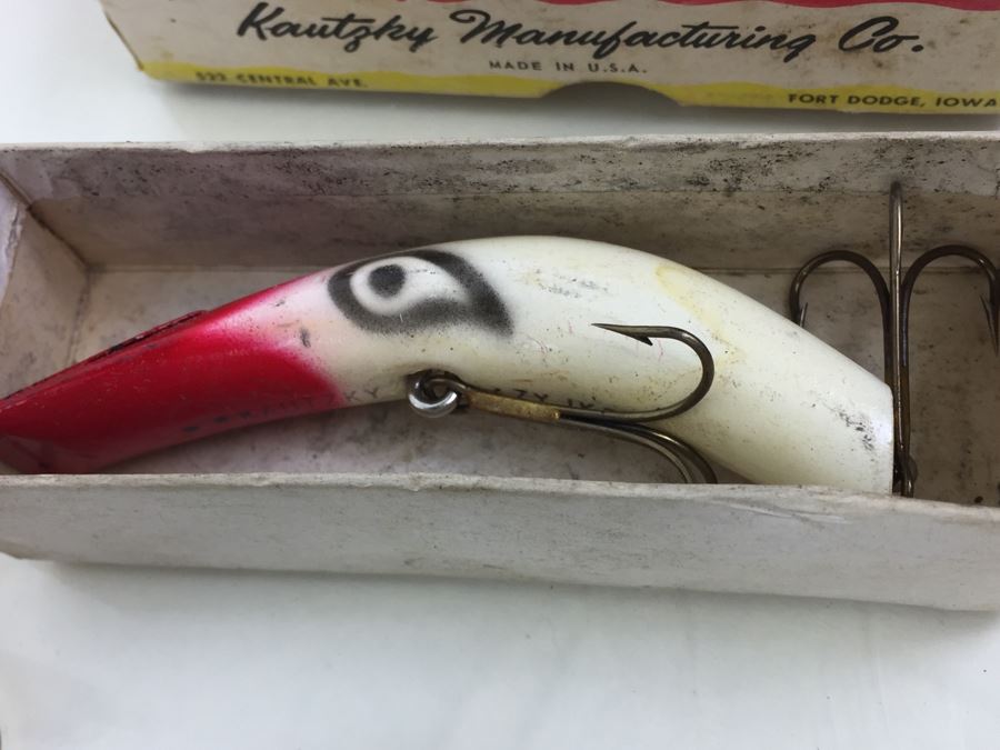 Huge Vintage Fishing Lures Lot [Photo 28]