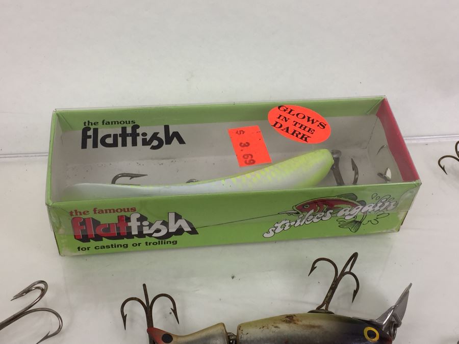 Huge Vintage Fishing Lures Lot [Photo 45]