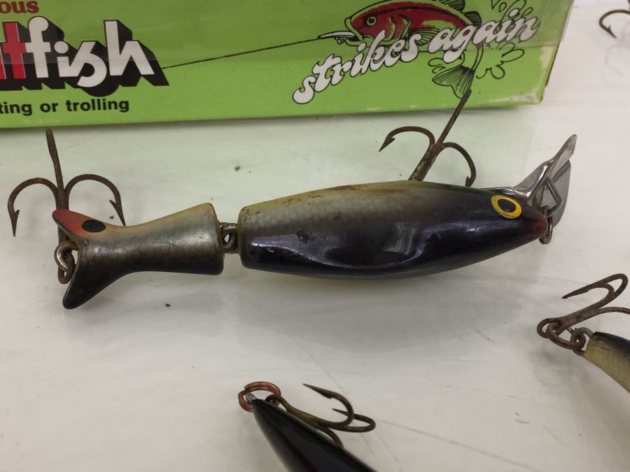 Huge Vintage Fishing Lures Lot [Photo 44]