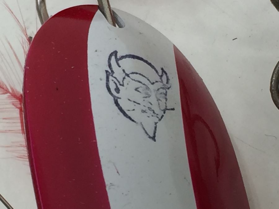 Huge Vintage Fishing Lures Lot [Photo 18]