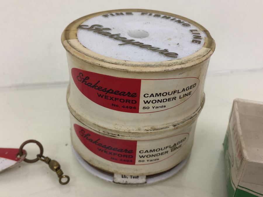 Vintage Fishing Lures Lot [Photo 28]