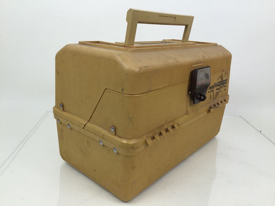 Vintage Fishing Tackle Box Loaded With Tackle Fishing Lures [Photo 26]