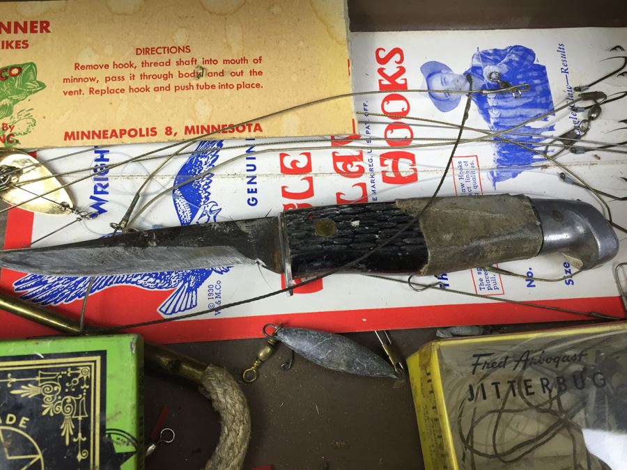 Vintage Metal Fishing Tackle Box With Tackle And Knife [Photo 3]