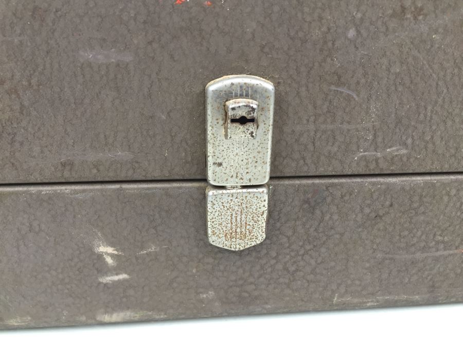 Vintage Metal Fishing Tackle Box With Tackle And Knife [Photo 4]