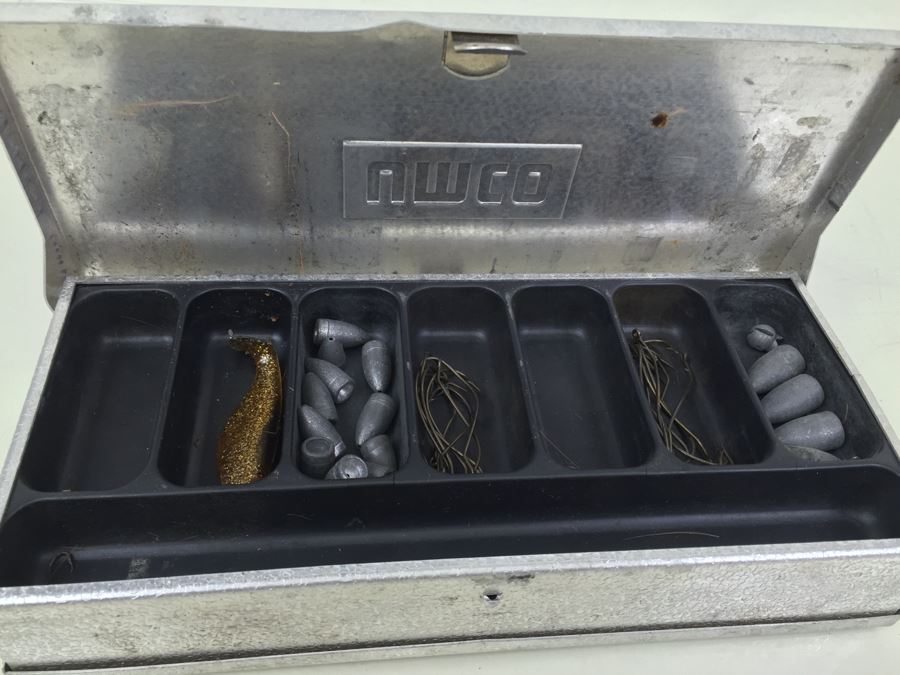 Vintage Fishing Tackle Box With Tackle [Photo 6]