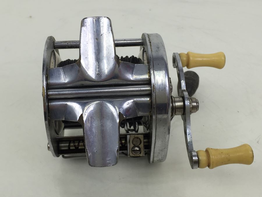 South Bend Bait Company No. 350A Fishing Reel [Photo 3]