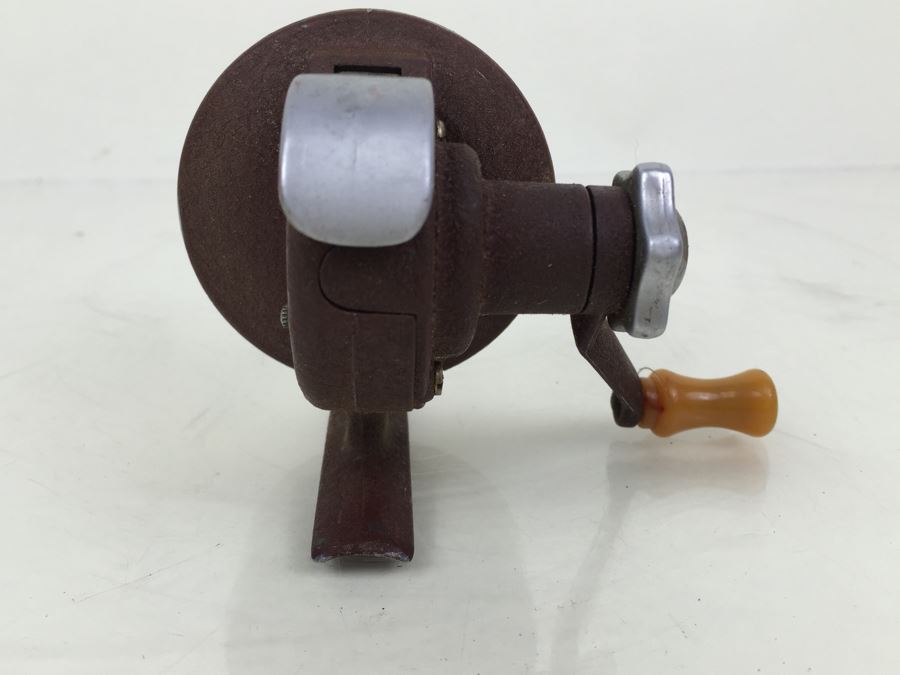 Langley Deluxe Model 900 Fishing Reel [Photo 3]