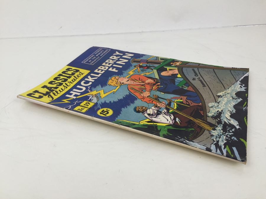 CLASSICS Illustrated Comic Book 'Huckleberry Finn' No. 19 [Photo 6]