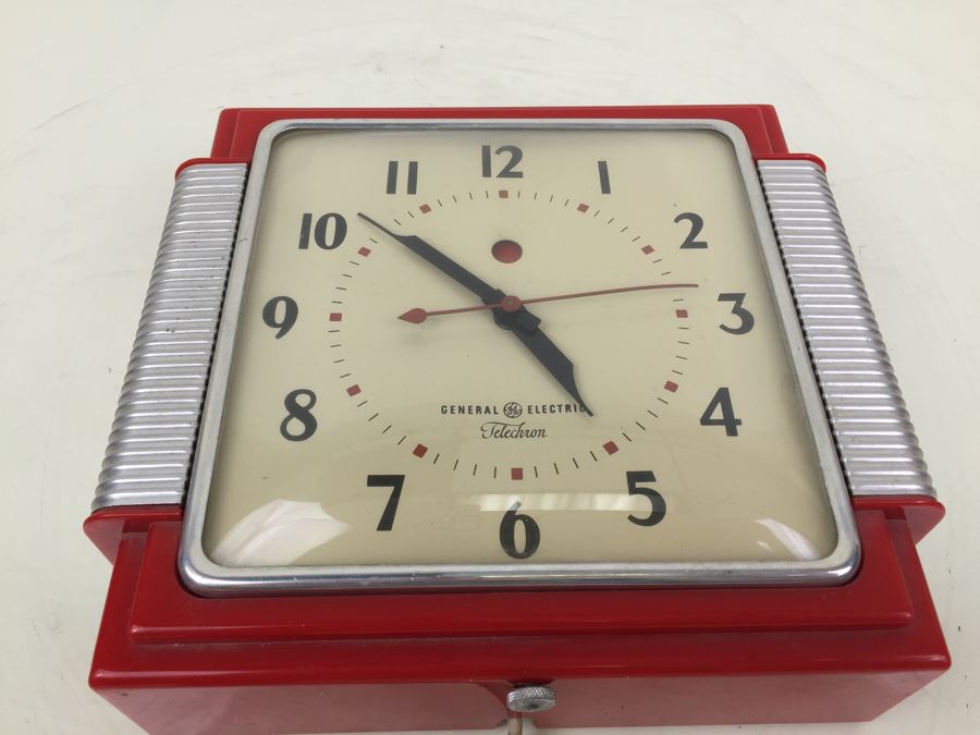 Like New Red Art Decco General Electric Telechron Working Wall Clock Model 2HA43 [Photo 2]