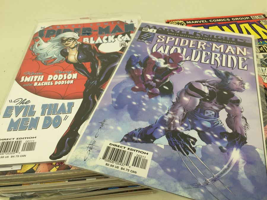 Short Box Of Bagged Comics Various Titles Some Signed Comic Books [Photo 3]