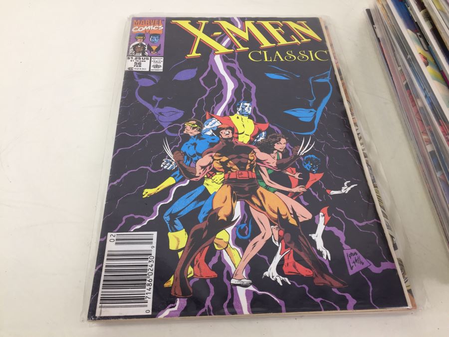 Short Box Of Bagged Comics Various Titles Some Signed Comic Books [Photo 27]