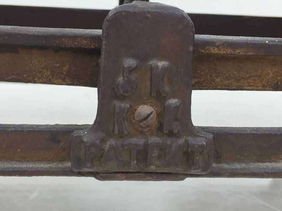 Vintage Cast Iron Balance Scale Marked 5K K K Patent [Photo 3]