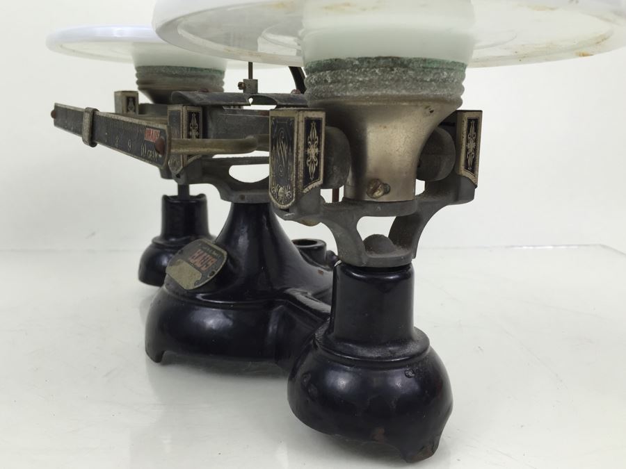 Vintage OHAUS Scale Newark Scale Works, Newark, NJ Capacity 2 Kilos [Photo 17]