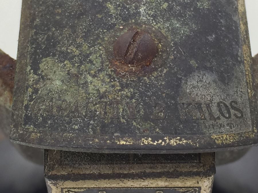 Vintage OHAUS Scale Newark Scale Works, Newark, NJ Capacity 2 Kilos [Photo 27]