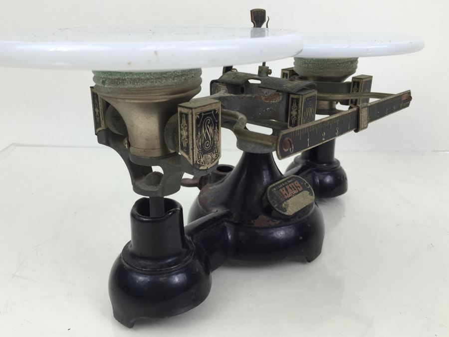 Vintage OHAUS Scale Newark Scale Works, Newark, NJ Capacity 2 Kilos [Photo 3]